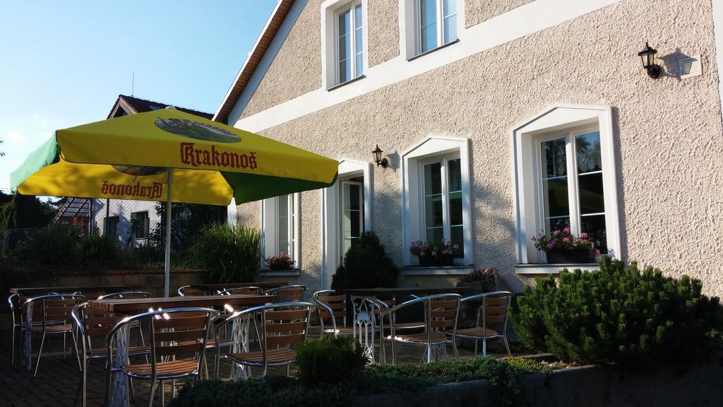 Pension U Milana Dvůr Králové nad Labem Buitenkant foto